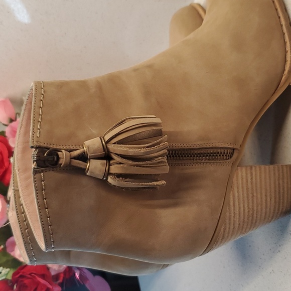 STUART WEITZMAN suede leather booties (sz 8M) - Picture 5 of 10